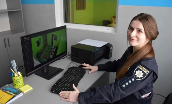 У Тростянці відкрили спеціалізований простір для роботи з жертвами або свідками насильства У Тростянці відкрили спеціалізований простір для роботи з жертвами або свідками насильства