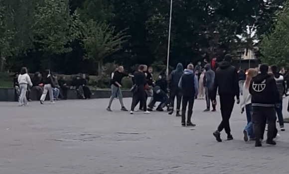 У центрі Вінниці сталася бійка за участю підлітків - поліція з'ясовує обставини