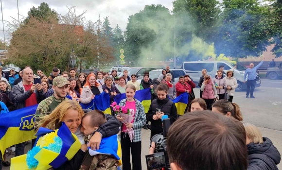 У Тульчині громада зустріла юнака-добровольця, який понад рік перебував у полоні