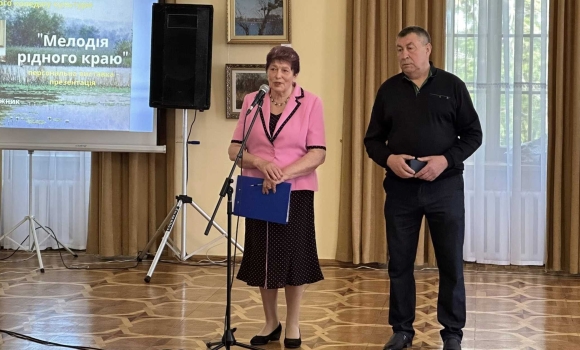 У Тульчині презентували виставку живопису «Мелодія рідного краю» заслуженого художника України