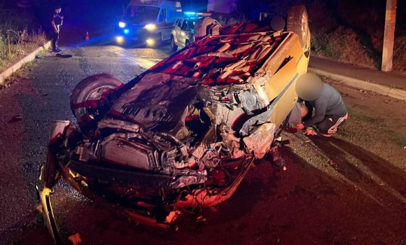 У Тульчині водій автомобіля допустив зіткнення з бетонною опорою