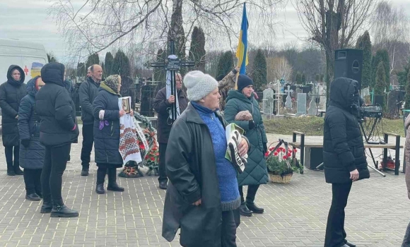 У Тульчинській громаді попрощалися із Захисником України Юрієм Дідоренком