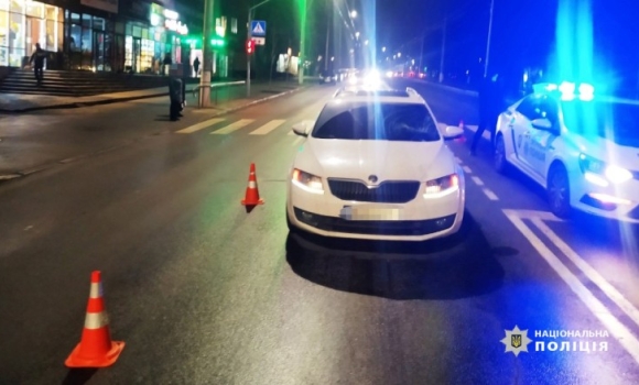 У Вінниці під колесами Skoda загинула 49-річна жінка-пішохід