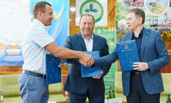 У Вінниці підписали меморандум про співпрацю між науковцями, аграріями та міською радою