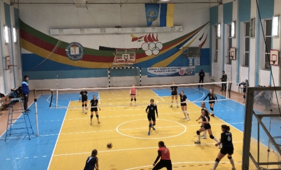 У Вінниці проходить чемпіонат міста з волейболу серед жіночих команд