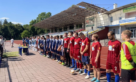 У Вінниці провели благодійний турнір з футболу: збирали гроші на авто для захисників