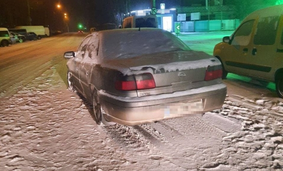 У Вінниці п’яний водій в’їхав у дорожній знак