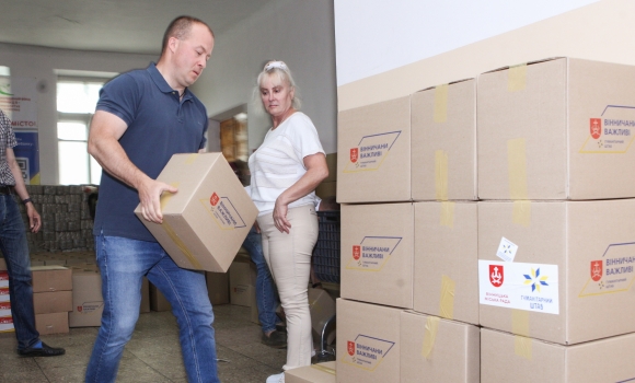 У Вінниці продовжують роздавати продуктові набори сім’ям військовослужбовців