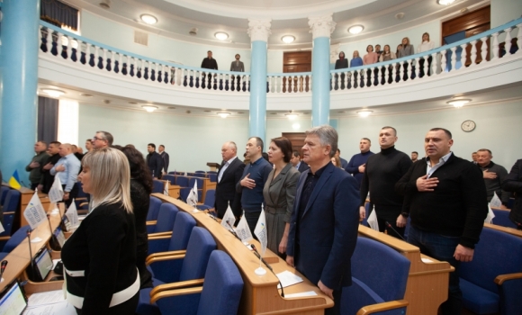 У Вінниці відбулися чергова та позачергова сесії обласної ради