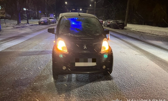 У Вінниці водій Peugeot збив пішохода, який порушив правила