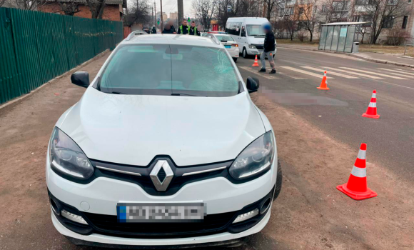 У Вінниці водій Renault збив пенсіонера, який переходив дорогу