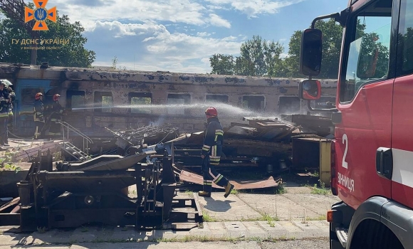 У Вінниці загорівся списаний залізничний вагон, який готували до утилізації