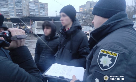 У Вінниці затримали крадіїв-гастролерів з Києва - обкрадали торгові центри