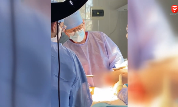 У вінницькій обласній лікарні провели унікальну операцію з протезування
