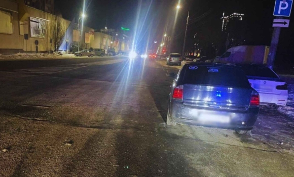 У Вінниці 18-річний водій збив трьох пішоходів і протаранив чуже авто