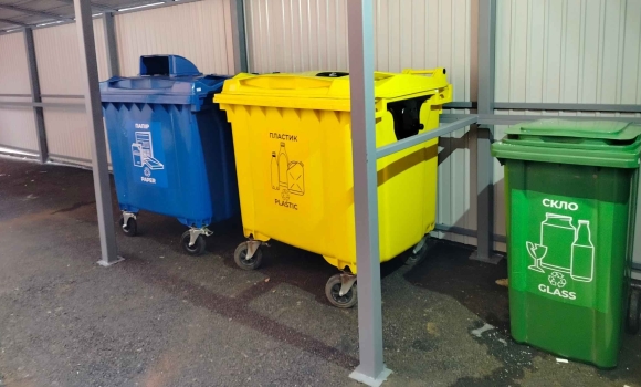 У Вінниці до проєкту з роздільного збору сміття долучились мешканці ще трьох будинків У Вінниці до проєкту з роздільного збору сміття долучились мешканці ще трьох будинків