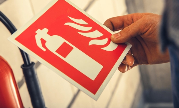 У Вінниці горіло приміщення, де зберігались бочки з-під олії