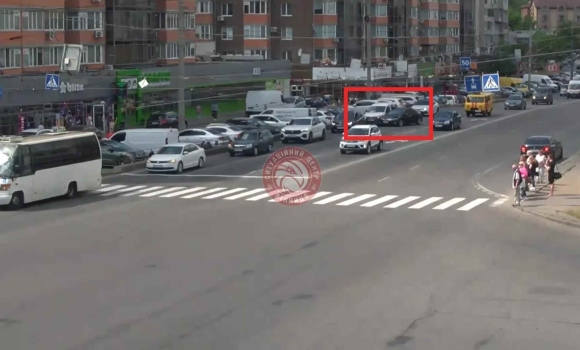 У Вінниці камери відеонагляду зафіксували ДТП на вулиці Київській