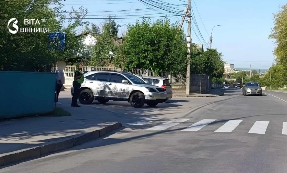 У Вінниці Lexus збив 67-річну жінку на нерегульованому переході