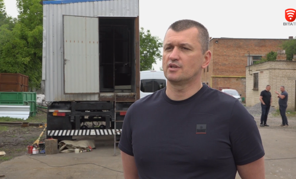 У Вінниці Міжрегіональний гумштаб готує до передачі для українських воїнів чергову мобільну лазню