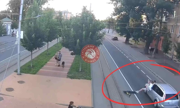 У Вінниці на пішохідному переході збили дитину на електросамокаті