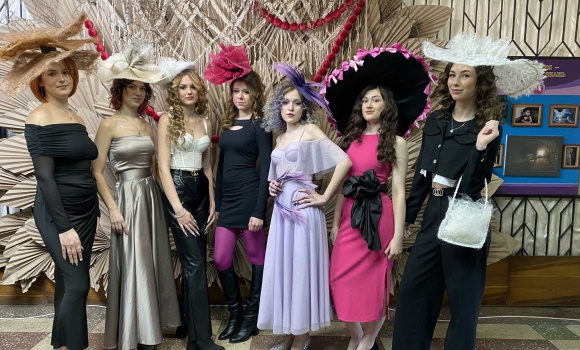 У Вінниці організували профорієнтаційний артпоказ «Подіум професій»