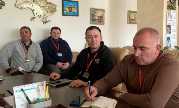 У Вінниці оцінили правомірність встановлених на подвір'ях шлагбаумів У Вінниці оцінили правомірність встановлених на подвір'ях шлагбаумів