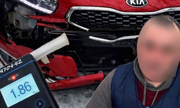 У Вінниці п'яний водій розтрощив огорожу та зник з місця подій