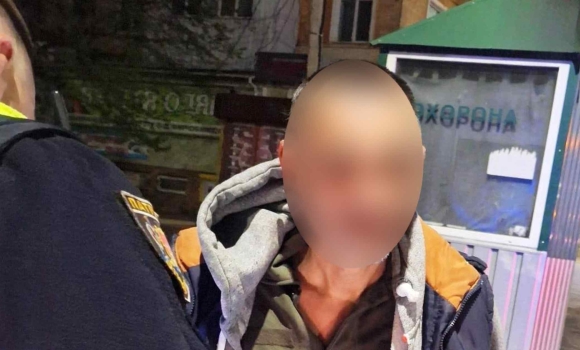 У Вінниці під час комендантської години зупинили порушника з наркотиками