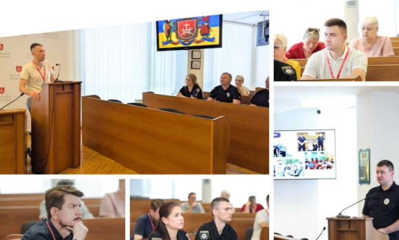 У Вінниці поліцейські офіцери громади відзвітували перед громадою