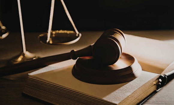 У Вінниці посадовця звинувачують у підробленні документів