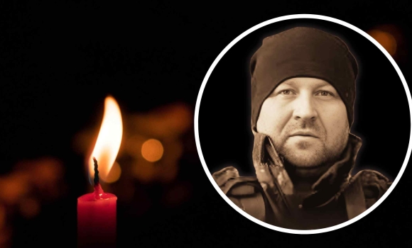 У Вінниці проводжають останньою земною дорогою 42-річного оборонця 