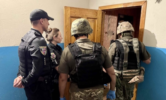 У Вінниці п’яний хуліган погрожував підірвати власну та сусідні квартири