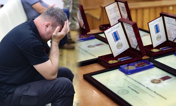 У Вінниці сім'ям поліцейських, які загинули на фронті, вручили державні нагороди
