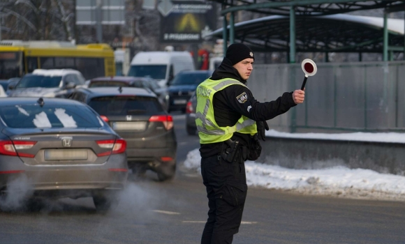 У Вінниці скоригували рух транспорту через аварію на вул. Князів Коріатовичів У Вінниці скоригували рух транспорту через аварію на вул. Князів Коріатовичів