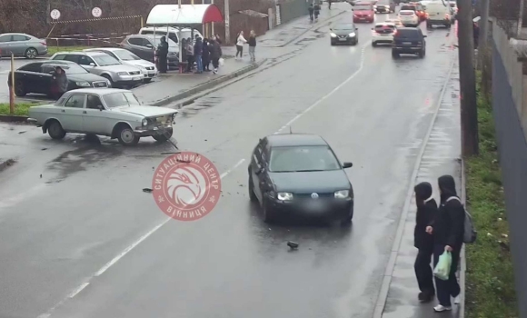 У Вінниці сталась аварія на вулиці Костянтина Василенка