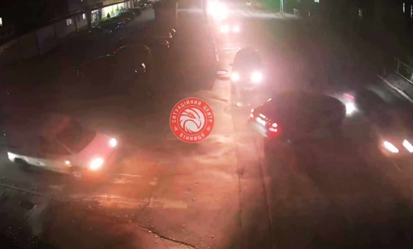 У Вінниці сталась ДТП на перехресті вулиць Максима Шимка та Олега Антонова