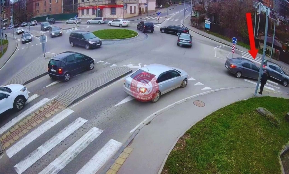 У Вінниці сталась ДТП на розі вул. Князів Коріатовичів та Миколи Оводова