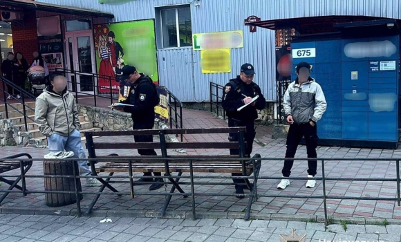У Вінниці сталась стрілянина біля торгового центру