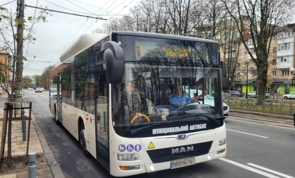 У Вінниці тимчасово змінили рух громадського транспорту в мікрорайоні П’ятничани У Вінниці тимчасово змінили рух громадського транспорту в мікрорайоні П’ятничани