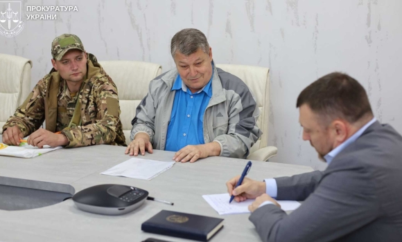 У Вінниці у справі про про аферу із землею військовослужбовця судитимуть трьох осіб У Вінниці у справі про про аферу із землею військовослужбовця судитимуть трьох осіб