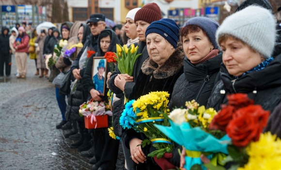 У Вінниці в роковини повномасштабного вторгнення вшанували пам'ять про загиблих
