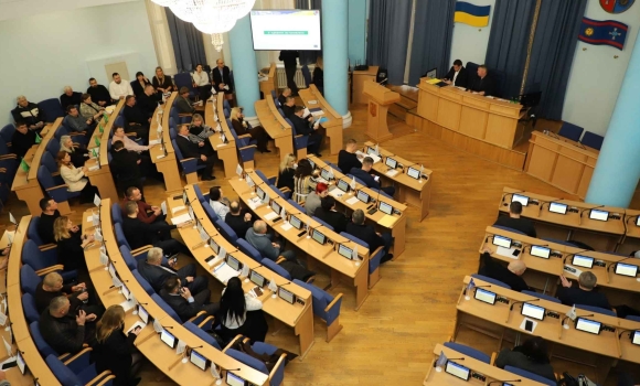 У Вінниці відбулося засідання чергової сесії облради - депутати розглянули 19 питань