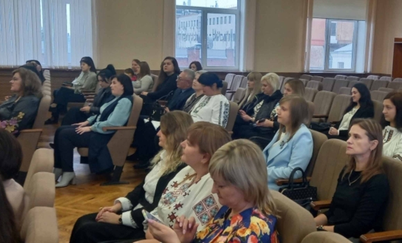 У Вінниці відбувся обласний форум педагогічних працівників «Окрилені творчістю»