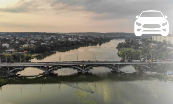У Вінниці відновлять звичайний рух Київським мостом