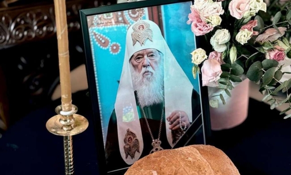 У Вінниці відслужили панахиду за спочилим Святійшим Патріархом Філаретом У Вінниці відслужили панахиду за спочилим Святійшим Патріархом Філаретом