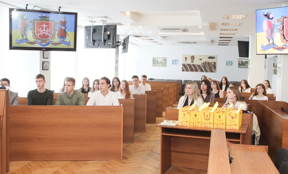 У Вінниці відзначили найактивніших цьогорічних випускників громади