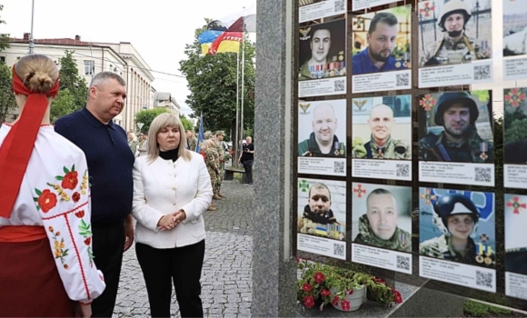 У Вінниці з нагоди Дня Конституції України вшанували пам'ять загиблих