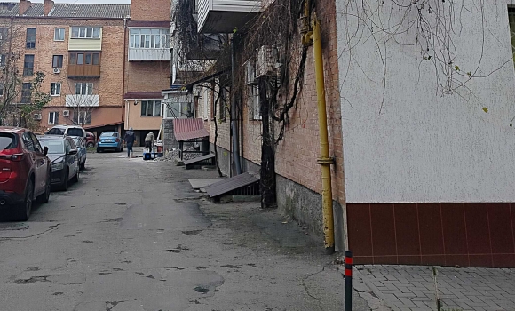 У Вінниці зроблять доступнішими два під’їзди в багатоквартирному будинку на вулиці Театральній