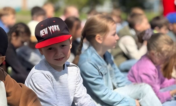 У Вінницько-Хутірському ліцеї висадили нову Алею громади